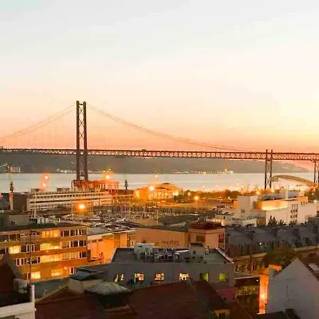 Ola Lisbon - Lapa I-3